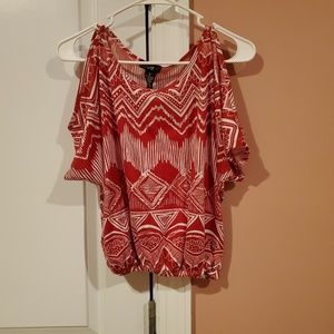 Shoulder cut out top